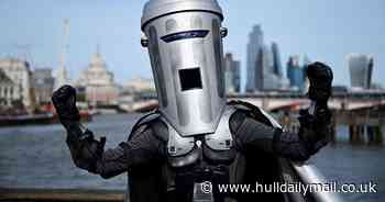 Count Binface - who is standing against Rishi Sunak in the election - coming to Hull on tour