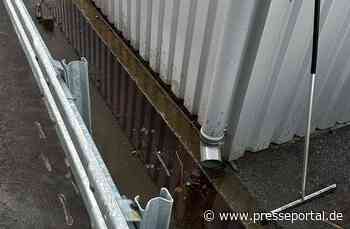 FW-PL: Ölunfall sorgt für Einsatz der Feuerwehr