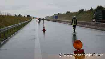 Vollsperre nach Unfall auf A94 zwischen Schwindegg und Heldenstein