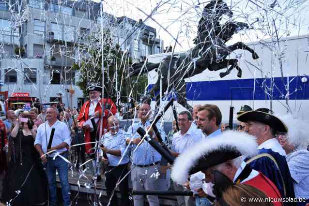 Waregem Koerse Feesten pakken uit met Black Box Revelation, nieuwe hoedenshow en betere toegankelijkheid: “We trekken weer alle registers open”