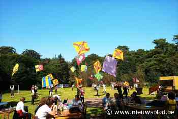 Vendelzwaaiers houden eigen happening