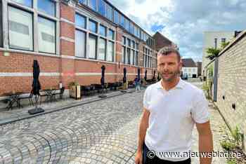 Straat aan Mechelse Vleeshalle voortaan autovrij: “Het maakt de buurt een stuk aangenamer”