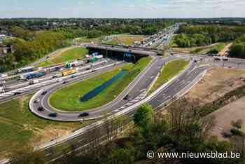 Politie stelt 208 verkeersinbreuken vast op uur tijd aan vernieuwde op- en afritten Ring