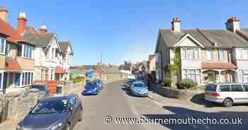 Men steal £1000 in cash from elderly man's home in Swanage