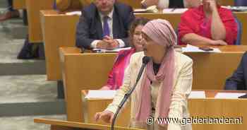 Esmah Lahlah werd ongewild onderwerp van debat: ‘Dit doet iets met me en ik heb mijn hart laten spreken’