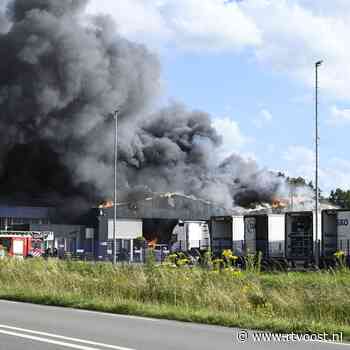 Grote uitslaande brand bij Dasko Koel- en Vriestransport op bedrijvenpark Almelo