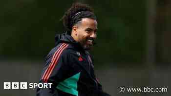 Huddlestone takes up coaching role at Wigan