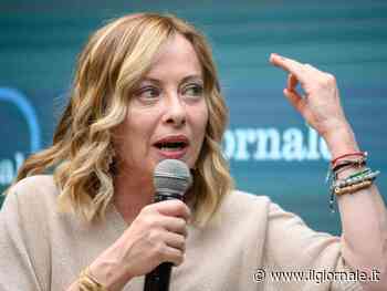 "La casa è sacra, si vergogni chi incita a occuparla". La lezione di Meloni alla Salis