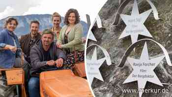 Acht Jahre nach Hans Sigl: „Bergdoktor“-Star Ronja Forcher wird in Ellmau verewigt