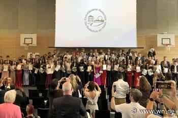 Abschluss erstmalig in der neuen Sporthalle