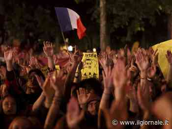 Francia, vietata manifestazione contro la destra davanti all'Assemblea. Le Pen: "Rischio Campidoglio"