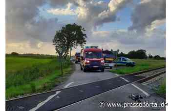 BPOL-FL: Tönning- Kollision PKW mit Zug