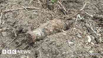 Homes evacuated in false alarm bomb scare