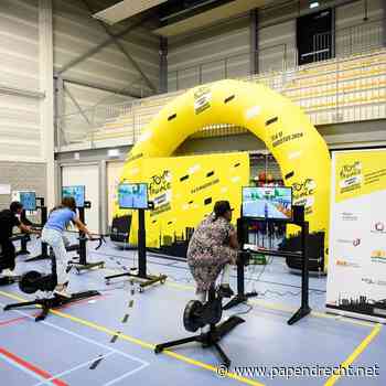 Basisschoolleerlingen genieten van Tour de France Femmes met VR-bril