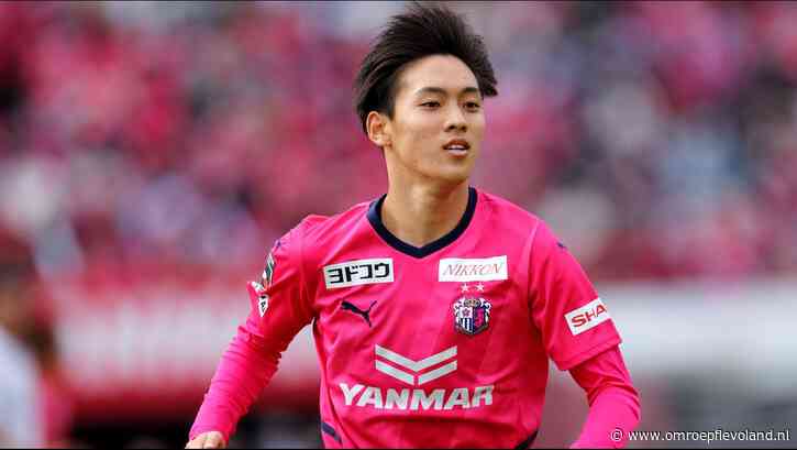 Almere - Japanner op proef bij Almere City FC 