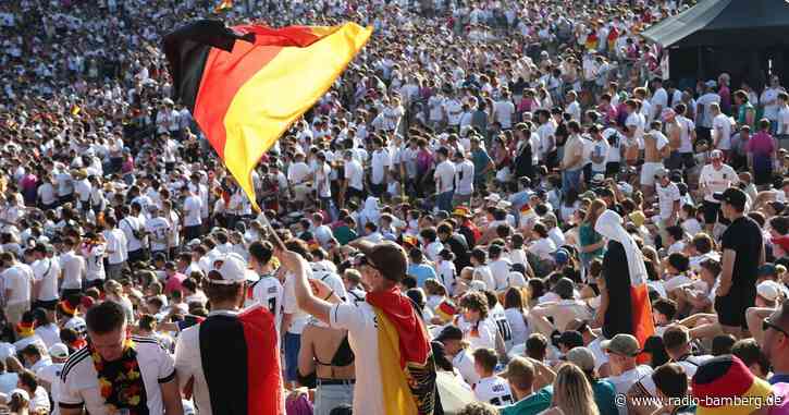 München im EM-Fieber – Fan Zone lange vor Anpfiff voll