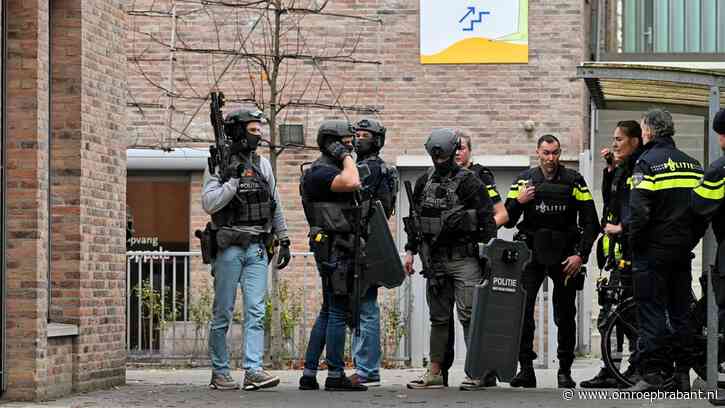 Man dreigde met bom en wapens op basisschool: tbs met voorwaarden geëist