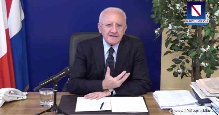 De Luca ironizza su Sangiuliano e sui fischi coperti dalla Rai: “Siamo al di là della creatività di Totò, di Eduardo e di Peppino De Filippo”