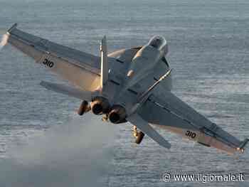 Il "Super Hornet" col missile "Standard". Cosa c'è dietro l'esercitazione alle Hawaii