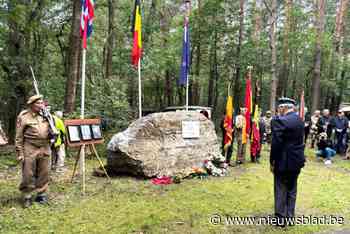 Na 85 jaar monument om bemanning van gecrashte bommenwerper te herdenken in Kattevennen