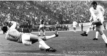 Cas Janssens zat ’s nachts in de kroeg en scoorde dezelfde dag voor NEC: ‘Spelers als hij bestaan niet meer’