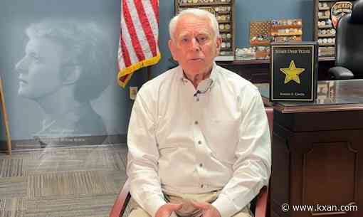 Man finishes decades-long project, a history book about Texas sheriffs, as wife's dying wish