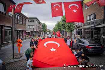 Limburgse Turken zijn klaar voor historische EK voetbalmatch in kwartfinale: “We gaan winnen”