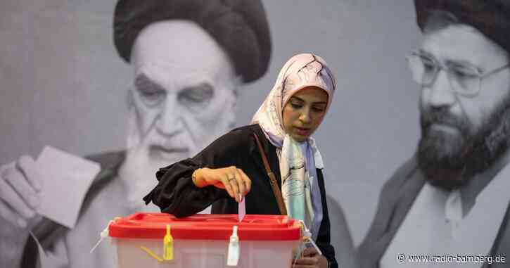 Hardliner gegen Reformer: Auszählung der Iran-Wahl läuft