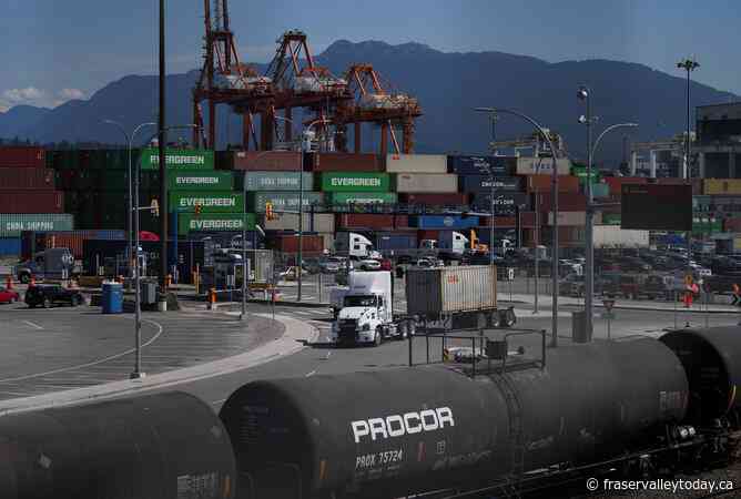 B.C. ship and dock foremen issue 72-hour strike notice to employer