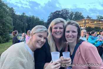 Parkplezier met jas aan, maar dat kan enthousiast publiek niet deren