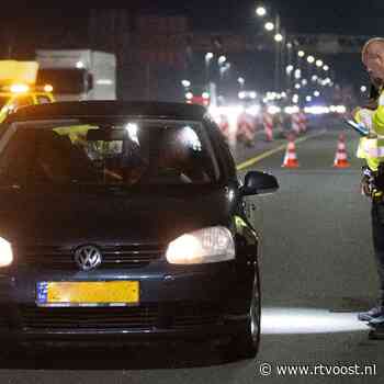 112 Nieuws: Automobilisten negeren rode kruizen | Auto en scooter botsen op elkaar
