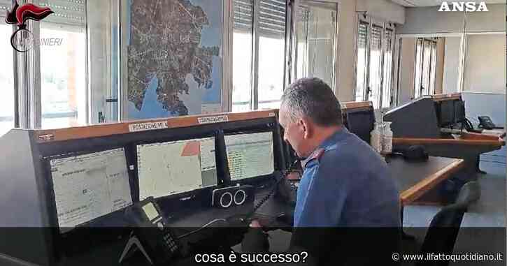 Sequestra una donna con il figlio di 5 anni, la chiamata del marito al 112: “Mia moglie è in auto con lui, ha un coltello alla gola”