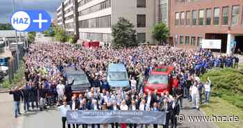 Bei VWN in Hannover rollt der letzte Transporter vom Band
