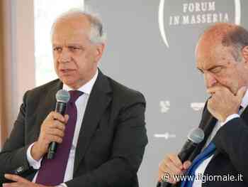 Migranti, taser e sicurezza: il piano del Viminale