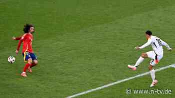 "Ein verzwicktes Luder": Handspiel-"Beschiss": 300.000 Fans fordern DFB-Wiederholung