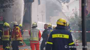 Bericht über flüchtenden Mann: Bar in Herford explodiert - "erhöhter Benzingeruch"