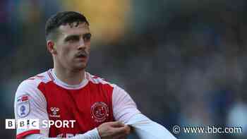 Fleetwood's Johnston signs new two-year contract