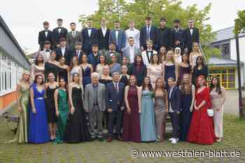 Bertolt-Brecht-Gesamtschule verabschiedet 45 Abiturienten in Löhne