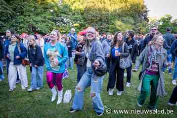 IN BEELD. Buurtbewoners vieren feest in Te Boelaarpark tijdens Boelaerfeest