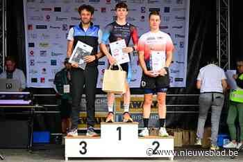 Zestienjarige Mathijs Van Uytfang zorgt in de sprinttriatlon van Aalst voor de verrassing: “Aan winnen heb ik zelf nooit gedacht”