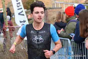 Gebroeders Matteo en Thibaut De Smet domineren de duatlon in Aalst: “We zijn ook de hele tijd mooi samen gebleven”