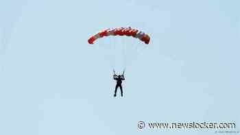 Vrouw (65) in België overleeft duosprong met parachute niet