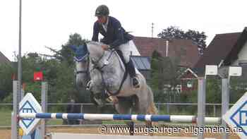 Beim Turnier in Asch trotzen die Reiter dem schlechten Wetter
