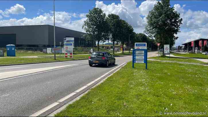 Dronten - Geen maatregelen nodig voor spitsfiles op toegangsweg Dronten-West