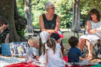 ‘Leeslekker op stap’: mooie, grappige en spannende verhalen onder de bomen