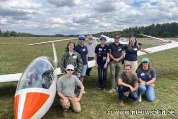 “Op m’n veertiende eerste zweefkamp in Malle, nu professioneel lijnpiloot bij KLM”
