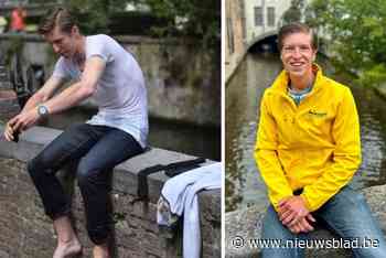 Gids Pascal (31) wordt in Brugse reien geduwd tijdens tour: “Kan misplaatste grap zijn, maar er is ook veel jaloezie op mijn theatrale manier van gidsen”