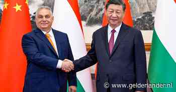 Orbán schudde handen met Poetin en Xi, maar in het Europees parlement slaat hij pas echt zijn slag
