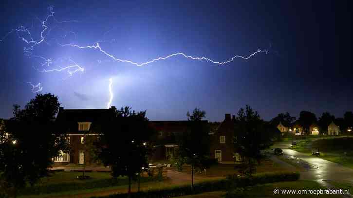 Dinsdag wordt tropisch warm, maar eindigt met code geel