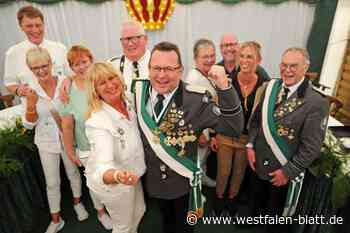 Frank Schlüter ist neuer Schützenkönig in Enger